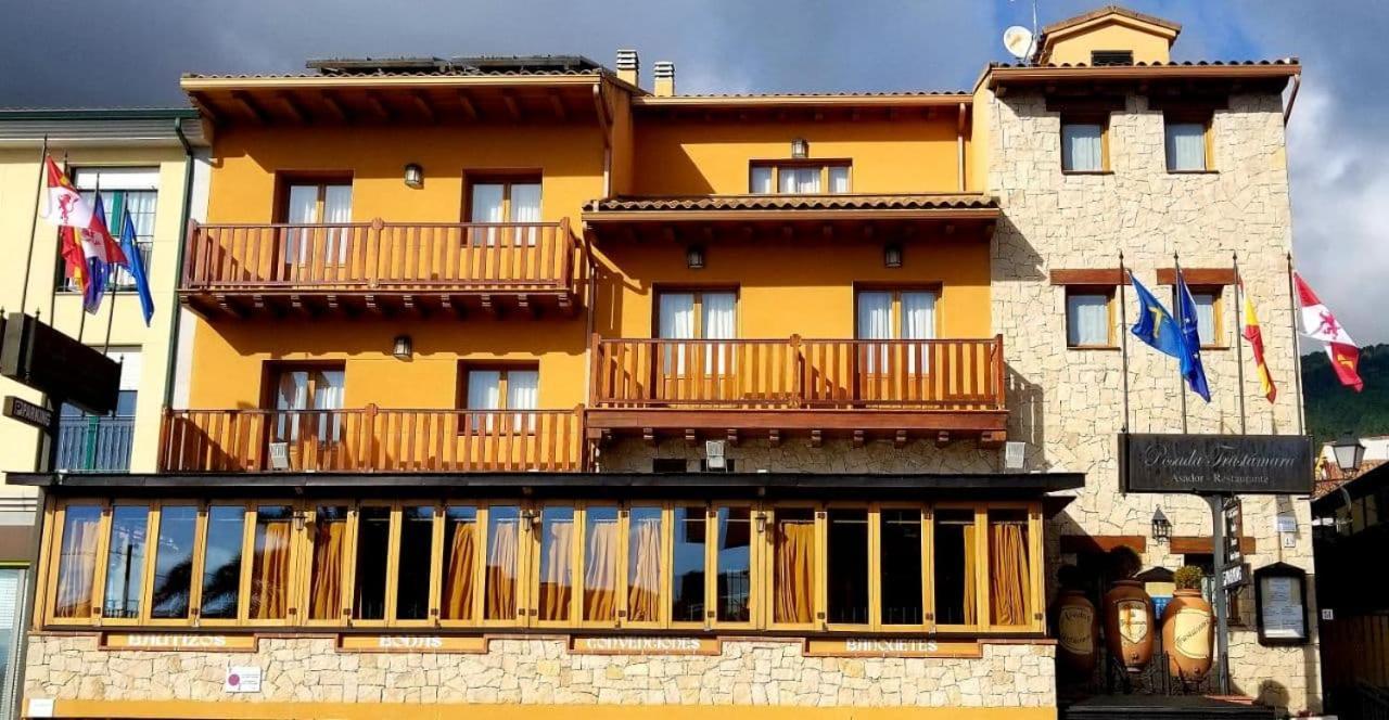 Posada Trastamara Piedralaves Zewnętrze zdjęcie