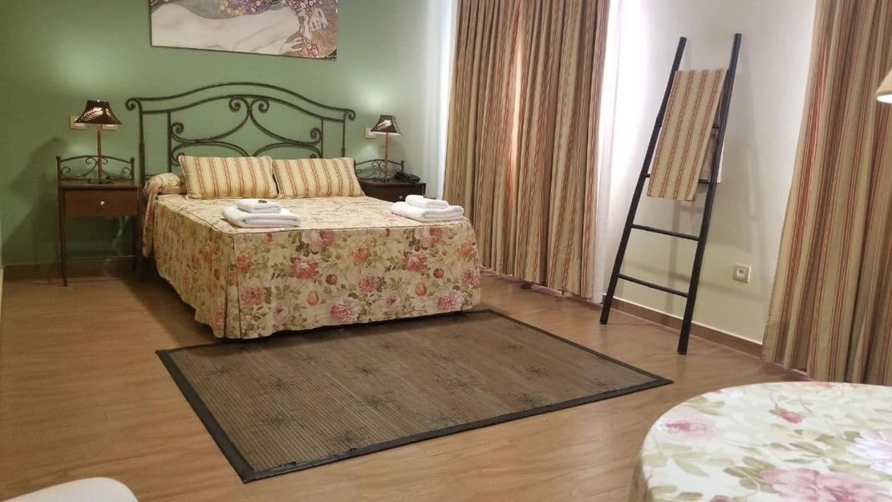 Posada Trastamara Piedralaves Zewnętrze zdjęcie
