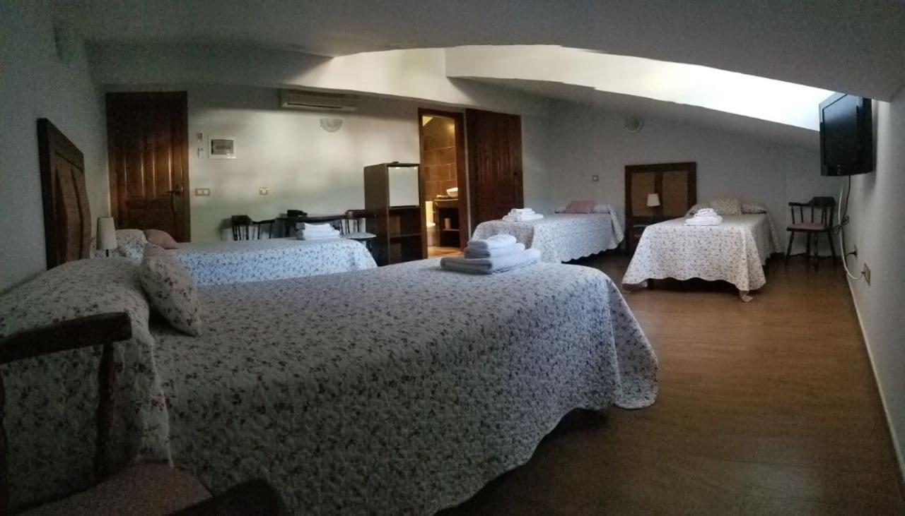Posada Trastamara Piedralaves Zewnętrze zdjęcie